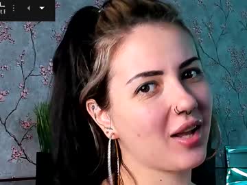 girl
        elliy_coy cam image #613373