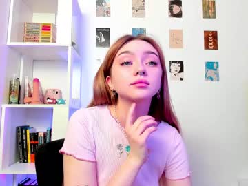 girl
        elizabeth__gray cam image #1366740
