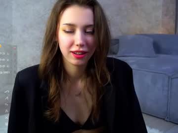 girl
        linnhaskell cam image #6734600