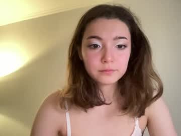 girl
        lilellina cam image #6818545