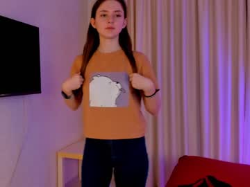 girl
        lenoimacyt cam image #802368