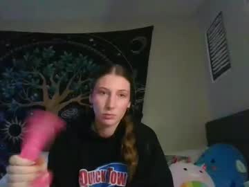 girl
        daisydylan cam image #3346100