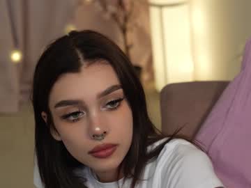 girl
        karina_amiri cam image #4722051