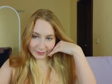 girl
        annikie cam image #2950243