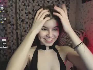 girl
        sladkoezka cam image #6462455