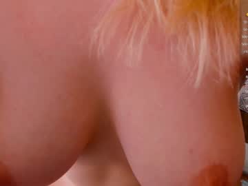 girl
        loopcia cam image #3176014
