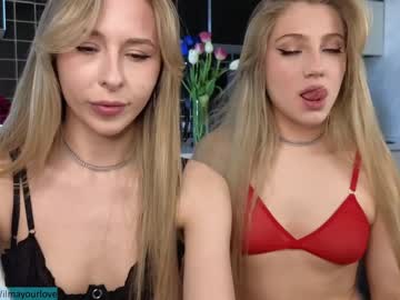 girl
        yononeey cam image #3692158