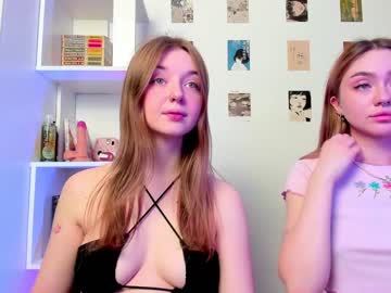 girl
        elizabeth__gray cam image #1366541