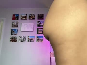 girl
        gigglygianni cam image #6726960