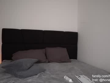 girl
        honeyyykate cam image #4427231