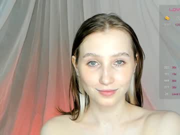 girl
        brittgoodie cam image #3243722