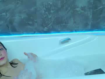 girl
        rubi_malone cam image #6412819