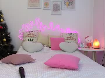 girl
        maya_blonde18 cam image #5847253