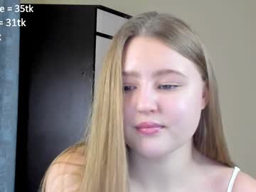 girl
        abbywyte cam image #5698137