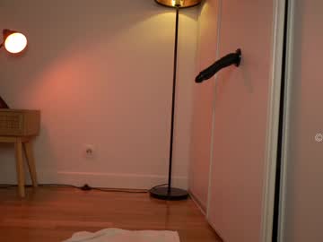 girl
        chloewildd cam image #6778395