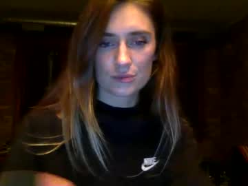 girl
        yogagirl777 cam image #5502277