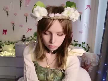 girl
        b4by_lol1 cam image #6293887