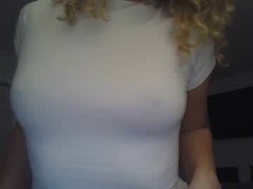 girl
        theislandgirl cam image #3602978