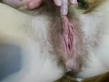 girl
        theravensnow cam image #4322517
