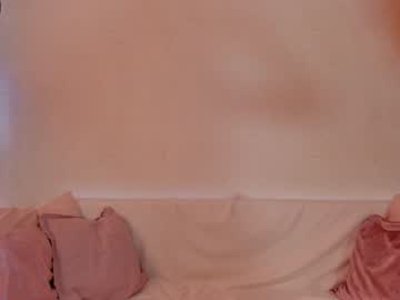 girl
        madeline_jackson cam image #2937953
