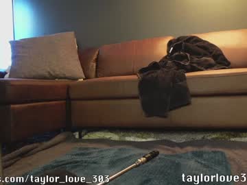 girl
        taylor_love_303 cam image #1107984