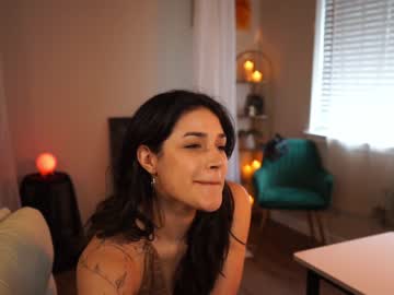 girl
        jadeperez_ cam image #1226459