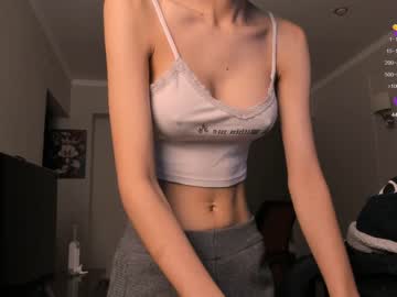 girl
        cuddles_me cam image #3065677
