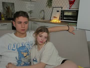 couple
        lance_bell cam image #696661
