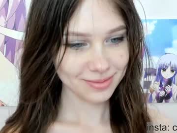 girl
        avrora_deis cam image #3017330