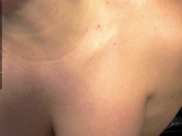 girl
        wondrwomn cam image #399282