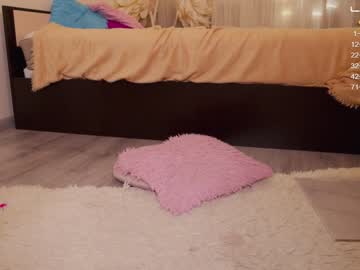 girl
        chery_lady22 cam image #1767181
