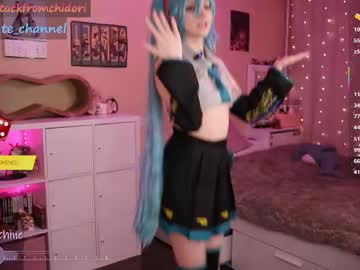 girl
        yourcutewaifu cam image #6254003