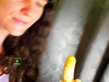 girl
        demurelixir cam image #1255265