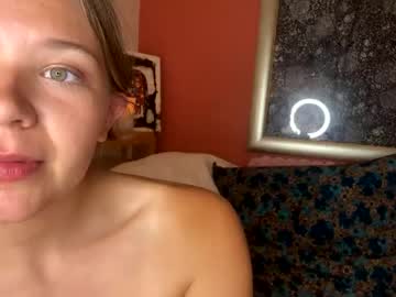 girl
        amaraelise cam image #6744337
