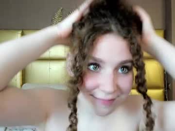 girl
        babydoll_bella cam image #6884132