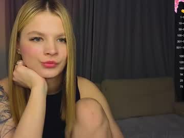 girl Nude Cam Girls Playing Games with lovely_babyy