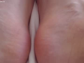 girl
        emilia98xxx cam image #2463310