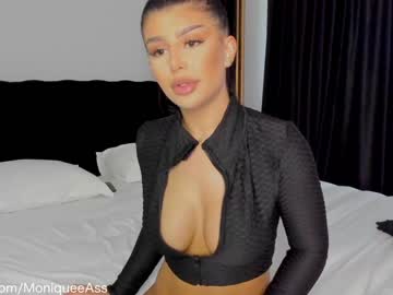 girl
        moniqueeass cam image #1137536
