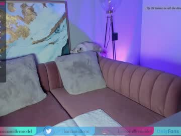girl
        _hannamiller cam image #1429090