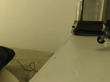 girl
        matlikecat cam image #134524