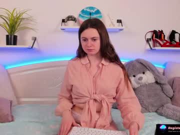 girl
        ur_leona cam image #834100