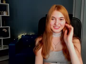 girl
        bettymango cam image #1041866