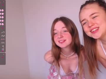 couple
        pollypolly__ cam image #2420757