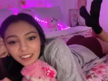 girl
        keirasworld cam image #6930550