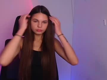girl
        stasy_milk cam image #5380750