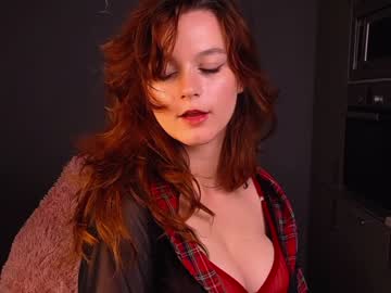 girl
        lorienn cam image #2455833