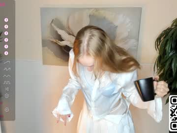 girl
        _megryan_ cam image #3792730