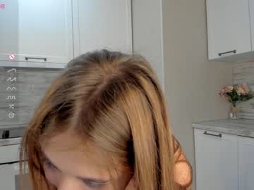 girl
        demifletcher cam image #2610363