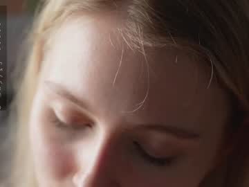 girl
        sonyaericsson cam image #3968739