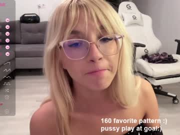 girl
        lovelybianca_ cam image #4264758